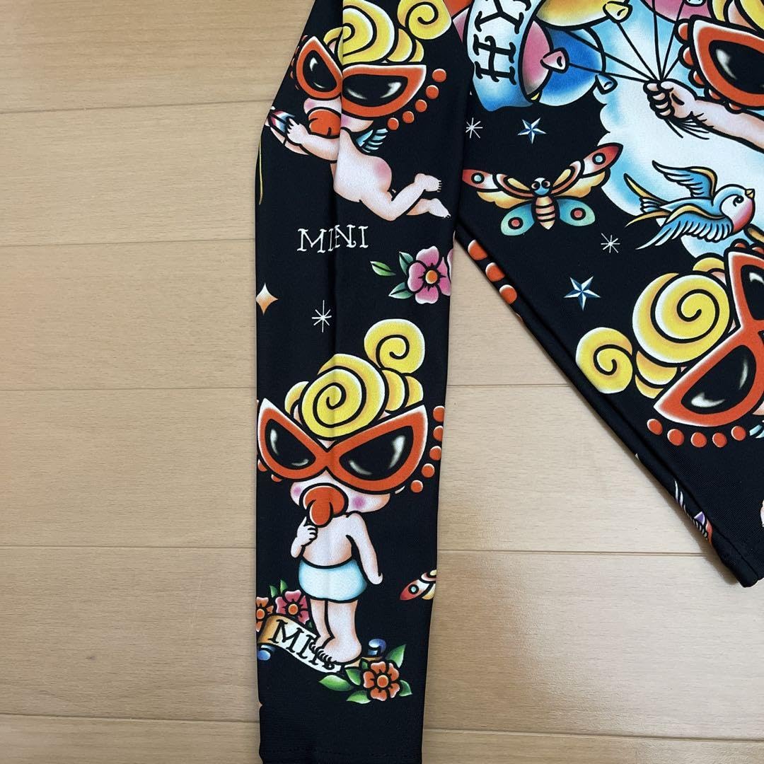 ヒスミニ　ラッシュガードとセット売り Amazon.co.jp: ヒスミニ ラッシュガード tattoo柄レア 110センチ